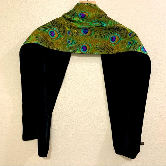 NIC & NORA NY SCARF SILK PEACOCK FEATHERS / BLACK VELVET BACK 10”x 57” - Picture 3 of 11